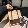 Mochila Estilo College Retrô Britânica, Mochila de Pelúcia Fashion de Alta Aparência para Mulheres, Para o Trajeto de Outono e Inverno, Bolsa Quadrada Pequena Exquisita com Bloqueio de Cores