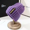 Gorros de Invierno para Mujer Estilo Coreano Versátil Moda Etiqueta Larga Gorros de Lana Tejidos Protección Cálida para Orejas Gorros Tejidos Venta al por Mayor