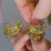 Pendientes Populares de Pedrería Dorada para Mujer, Modernos y Versátiles, Pendientes de Aro Exagerados con Adornos de Diamantes, Joyería de Moda al por Mayor, Modelos Nuevos
