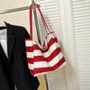 Bolsa Tote para Mulheres 2026 Nova Moda de Verão Listrada para Ombro e Axila para Trabalho e Deslocamento Bolsa de Ombro de Grande Capacidade