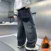 Ropa Infantil Niños Otoño e Invierno Jeans Forrados de Polar 2025 Nueva Ropa de Invierno Niños Grandes Mono Grueso Forrado de Polar Pantalones Rectos