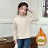 Ropa Interior Térmica para Niñas Otoño/Invierno 2026 Nuevo Estilo Parte Superior Forrada de Polar Cálida y Elegante Cuello Semi-Alto Talla Mediana a Grande Camiseta de Manga Larga para Niños