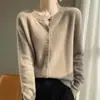Estilo de Deslocamento de Outono Novo Cardigan de Malha de Lã de Cordeiro Gola Pequena Estilo Curto Top Suéter Manga Longa Roupa Externa Cor Camelo