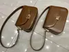 Bolsa Quadrada Pequena da Moda Tendência 2026, Bolsa de Couro Genuíno de Alta Qualidade, Bolsa Versátil Vintage para Ombro e Transversal