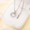 Tohm Diseño Elegante Colgante de Cobre Incrustado con Diamantes Collar Hueco Versátil Collar para Celebridades de Internet Cadena de Acero Inoxidable Estilo Único para Mujer