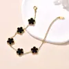 Popular Pulsera de Acero Inoxidable con Flor de Cinco Pétalos de Doble Cara de Nácar de Amazon para Mujer Joyería de Gama Alta Estilo Ins