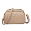 Bolso de Hombro de Nuevo Temperamento para Mujer Transfronterizo, Bolso Cruzado Sencillo y Versátil de Madre de Mediana Edad con Relieve de Moda, Casual Multicapa