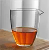 Taza de feria de vidrio al por mayor para poner al lado del té ver té de montaña mar juego de té de alta calidad colador de filtro integrado para hacer té