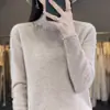Moda color sólido cuello alto medio Flor Diamante Andy Terciopelo primera línea listo para usar cálido holgado adelgazante para el trabajo base de punto para mujer