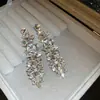 Pendientes de Borla Flor Geométrica Dulces y Exquisitos Estilo Coreano con Diamantes, Sensación de Lujo Ligero y Gama Alta, Pendientes de Nicho de Moda para Mujeres