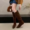 Primer Encuentro Ji Botas Largas Arrugadas Retro para Mujer 2026 Nuevo Estilo Punta Fina Botas Altas Melanoides Aumento Oculto de Altura Marrón