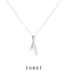 Collar de línea geométrica de lujo ligero para mujer, nicho, diseño de alta calidad, cadena para la clavícula, cruz, microincrustaciones, rojo, joyería popular del libro