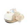 Zapatillas de algodón para perro con gafas, estilo divertido y casual, nuevo modelo otoño e invierno 2026, alto valor estético, zapatos peludos versátiles y lindos para usar al aire libre