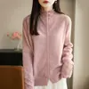 Tricô de gola semi-alta de abotoamento simples para mulheres, adequado para o deslocamento na primavera e no outono. Design simples, emagrecedor, versátil e estilo casual