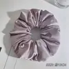 Scrunchie Listrado Retrô Estilo Coreano com Toque de Luxo, Acessório de Cabelo de Verão, Formato Quadrado, Suave com o Cabelo, Elástico para Rabo de Cavalo