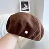 Boina Pequeña Redonda Estilo Japonés para Niños Otoño e Invierno Estilo Vintage Lana Boina de Pintor Color Sólido Gorro de Capullo Sombrero de Moda Versátil