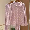 Pijama de duas camadas de gaze com estampa de patinho roxo, lapela, manga longa e calça longa para mulheres, conjunto fofo de algodão em gaze, modelagem solta para casa
