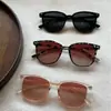 Óculos de Sol Quadrados Tendência Estampa Leopardo com Lentes Degradê, Estilo Doce e Descolado, Armação Leopardo Gatinho, Óculos Personalizados para Sessão de Fotos Street Style Atacado