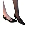 Outono de 2026 Novo Sapato de Salto Alto Bico Fino Estilo Francês Retrô Moda Tira em T Corte Baixo Salto Agulha Elegante Versátil Sapatilhas