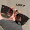 Las gafas de sol polarizadas con clip se pueden usar sobre las gafas graduadas, son adecuadas para que los hombres las usen de día y de noche, específicamente para conducir, pescar y visión nocturna.