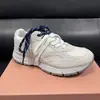 Versión Ding M-I-U2025 Nuevas Zapatillas de Papá Retro Desgastadas de Suela Gruesa Correa de Cuero Genuino Zapatos Deportivos Casuales Zapatos Blancos