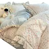 Conjunto de cama luxuoso estilo francês de renda, quatro peças, 100% algodão puro, design fresco e simples, adequado para quartos de dormitório, inclui uma capa de edredom e um lençol de solteiro
