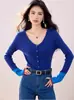 Cárdigan de punto de cuello en V azul Klein de alta gama para mujer, corte ajustado, con capas de colores contrastantes, top de otoño