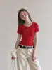 Camisa de punto de seda helada de manga corta con cuello redondo estilo francés para mujer, top de verano moderno versátil de corte ajustado con hombros rectos, fino y talla única