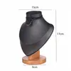 Soporte de Exhibición para Collares de Madera Maciza Color Nogal, Maniquí de Cuello, Soporte para Colgantes y Joyería, Soporte para Joyería de Cuello de Retrato, Superficie de Terciopelo de Cuero, Blanco y Negro
