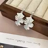 Aguja de Plata Año Nuevo Retro Borde Dorado Otoño/Invierno Lujo Ligero Gama Alta Único Personalidad Artística Pendientes para Mujer