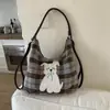 Bolsa Tote de Grande Capacidade Estilo Coreano Alto Valor 2025 Outono Nova Xadrez Pelúcia Cachorro Casual Moda Bolsa de Ombro