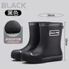 Sapatos de água da moda galochas botas curtas com cadarço impermeáveis femininas de cano médio antiderrapantes resistentes ao desgaste sapatos de borracha para cozinha galochas femininas quentes