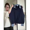 Sudadera con cuello de solapa estilo retro americano de dos piezas falsas para mujer, otoño e invierno 2025, color azul marino, top versátil de cuello medio abierto
