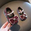 Zapatos de Cuero Pequeños de Princesa para Bebé Niña de Primavera y Otoño Zapatos de Una Sola Capa para Niñas Bebés de 1-2 Años Niños Zapatos Antideslizantes para Aprender