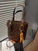 Bolsa de Leopardo de Nicho Súper Popular de Comercio Exterior para Mujer Nueva Moda Otoño e Invierno 2025 Bolso Cruzado Versátil Bolso de Hombro Bolso Cubo