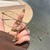 Armazón ultraligero nuevos lentes de lectura ojo de gato para mujer, disponibles con lentes graduados, armazón ovalado de alta gama, lentes sin graduación con bloqueo de luz azul