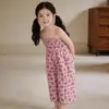 2026 Verano Nuevo Casual Estampado Tirante Fruncido Playa Pantalón Pierna Ancha Mono para Niñas Ropa Infantil Venta al por Mayor