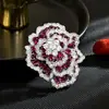 Broche Rainha da Passarela de Luxo de Alta Qualidade, Broche Elegante e Fashion com Cravação de Diamantes, Novo Acessório de Luxo para Mulheres