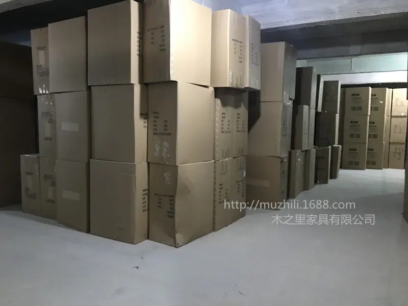 81bf64879472e3576fb4a3142e6199