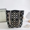 Bolsa de punto con patrón de nueva ola para la primavera de 2024, bolso de hombro versátil, gran capacidad, bolso de mano moderno, bolso para mujer estilo coreano