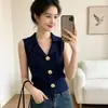 Chaleco de punto sin mangas con cuello en V estilo Chanel con diseño de hebilla metálica para mujer, nuevo estilo de verano, top puro y seductor con solapa