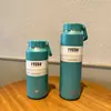 Botella de agua deportiva para exteriores TYESO para hombres y mujeres, taza aislada de gran capacidad con asa conveniente, taza portátil
