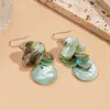 Estilo Retro de Resort Costero Imitación de Concha Geométricos Redondos Ganchos para Orejas Elegantes Simples de Nicho Pendientes de Alta Gama para Mujer