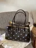 Bolsa Tote de Bolinhas Nicho Coreana Feminina 2026 Nova Grande Capacidade Bolsa para Trabalho e Deslocamento Bolsa de Mão Casual com Alça de Ombro