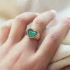 Joias Europeias e Americanas de Venda Quente na Amazon, Anel de Esmalte Coração Dupla Camada Retro Fashionável, Venda por Atacado de Anel Único