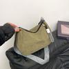 Bolsa de veludo cotelê casual de outono e inverno 2025, cor sólida, simples, transversal, grande capacidade, bolsa de ombro, bolsa tote para deslocamento