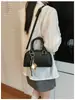 Yuezi 2026 Primavera Nova Bolsa Vintage Feminina Moda Bolsa de Mão em Couro com Cera de Abelha Bolsa Almofada Texturizada Boston Bolsa Transversal