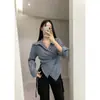 2025 nueva camisa de manga larga con diseño de nicho chic estilo coreano, solapa inclinada, solapa, raya irregular