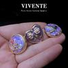 Pintura al Óleo Francesa Morado Pendientes Pequeños en Relieve Retro Exquisitos Combinan con Todo Diseño de Nicho 18K Pendientes Avanzados S925
