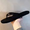 Chanclas sencillas para hombre para uso en exteriores, a la moda y casuales, estilo pareja, sandalias de playa planas antideslizantes de color sólido para verano para hombre